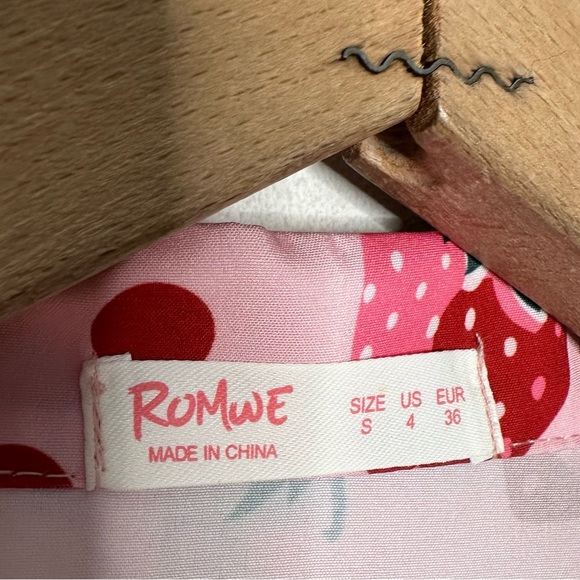 Romwe | Pink Strawberry Polka Dot Short Sleeve Button Down Shirt Size Small - Picture 6 of 6